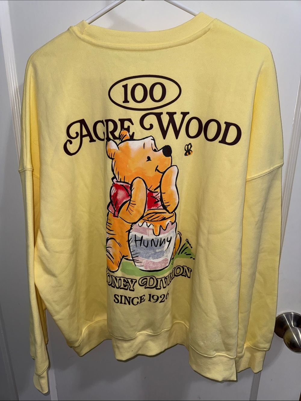 Winnie the Pooh crewneck sweatshirt - women/ XL - Picture 2 of 2